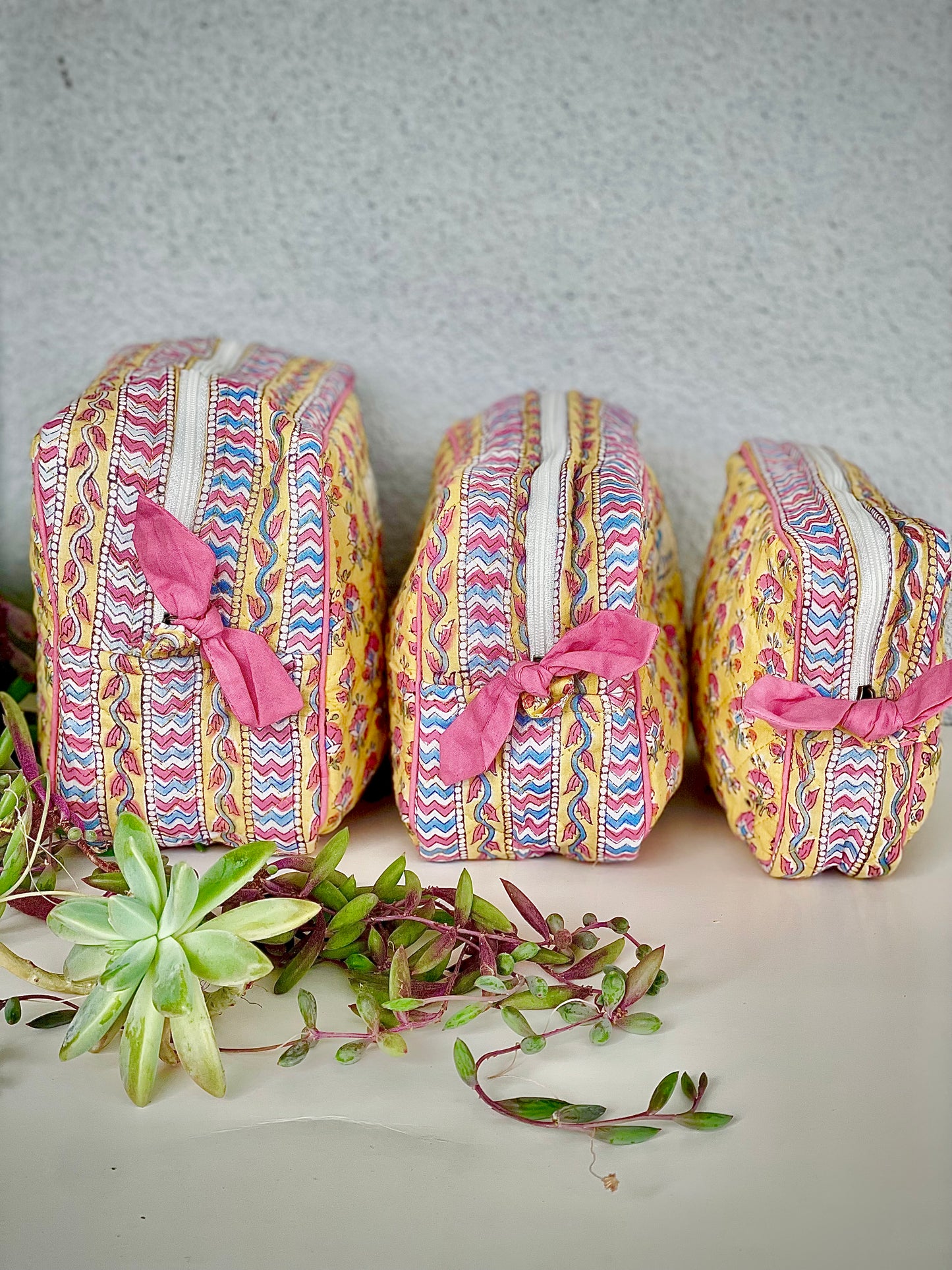 Travel Pouch Set Yellow Motif